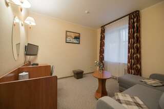 Гостиница Фламинго Светлогорск Номер улучшенный с 1 двуспальной кроватью-9