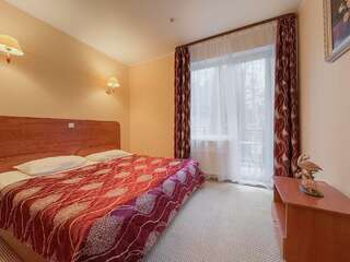 Гостиница Фламинго Светлогорск Номер улучшенный с 1 двуспальной кроватью-10